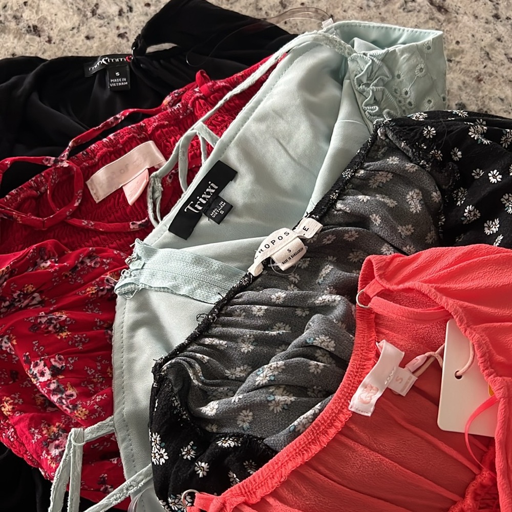 Women teen bundle lot of 5 dresses used size small - Picture 4 of 4